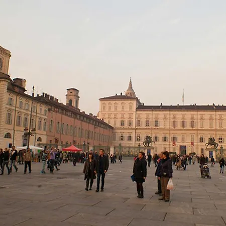 Luxrent Loft Lagrange דירה טורינו