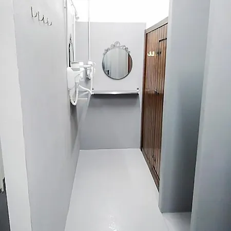 Luxrent Loft Lagrange Apartmán *