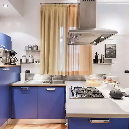 Luxrent Loft Lagrange Apartmán *