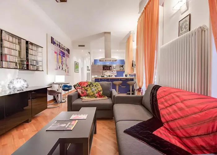 Luxrent Loft Lagrange Apartman *