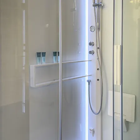 Luxrent Loft Lagrange アパート トリノ